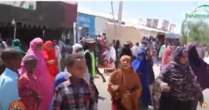 Banaan Bax Lagaga Soo Horjeedo Maamulka Punthland Oo Ka Dhacay Magaalada Badhan