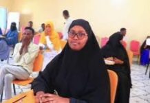 Berbera, Wasiirka Wasarada waxbarshada iyo Gudoomiyaha hay,ad shaqaalaha oo Imtixaan ka qaday 200 oo