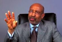 Axmed Samater, oo warbaahinta Hargeysa kula hadlay.