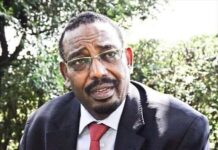 dadkii mudaharadayay kenya hadaan awood hayo waan layn,lahaa gabigoodaba, Faaraxa macalin oo Eryada lagag eryaya xisbigii uu ka tirsanaa,