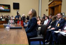 Madaxii Hey’adda Ilaalada Qarsoon ee Mareykanka oo is-casishay