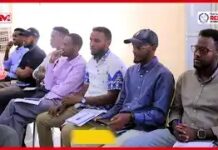 Reer Awdalow Xamar maxaad ka tihiin” Wasiir Saajin.