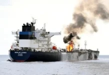 Xuutiyiinta Yemen oo gantaallo iyo diyaardo ku weeraray Maraakiib laga leeyahay Mareykanka