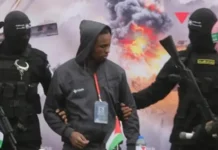 Labo lahayste oo yuhuuda aya xamas gacanta ka saartey Bisha cas e calamiga ah