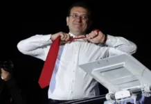 Waa kuma hogaamiyaha mucaaradka Turkiga ee xarigiisu uu dalka gilgilay